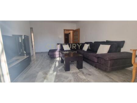 Apartament 2+1 me kuzhinë të veçuar dhe 2 ballkone për QIRA – Laprakë, Tiranë