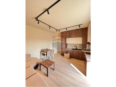 Super apartament 1+1 me post parkimi !
