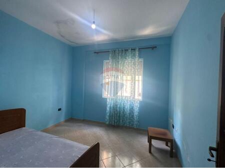 Appartamento 2+1 in vendita vicino all'hotel Queen.