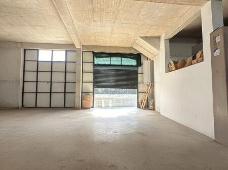 🏡 Warehouse for Rent near Top Channel, Kashar