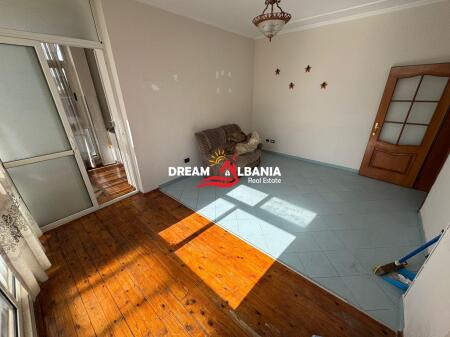 Apartament 3+1 me Qera Rrugen Mine Peza, prane Prokuroris (ID 4231476)