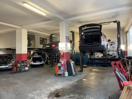 Locale Commerciale in Vendita a Selite!