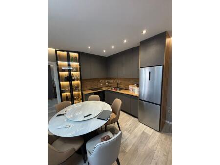🏢 Apartment 1+1 + parking space for rent 📍 Location: Univers City