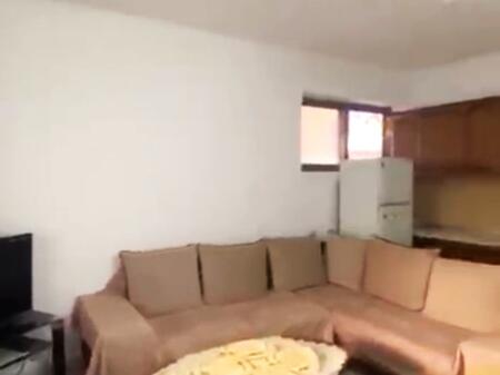 🏡Pas Spitalit Amerikan 2,Rr.Selaudin Zorba jepet me qera shtepi 1 kateshe 2+1,e mobiluar. 42,000 Leke 