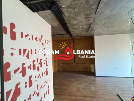 Locale Commerciale/Ufficio in affitto a Myslym Shyr, vicino alla “Corte Suprema”– Tirana (ID 42611364)