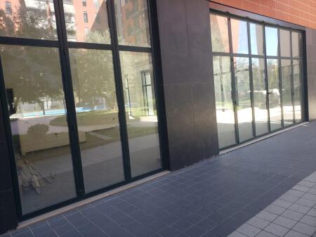 LOCALE COMMERCIALE IN AFFITTO 172M2 "GREEN CITY, ASTIR" 2600 EURO