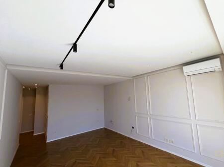 Locale ufficio in affitto in via Mine Peza