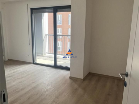 AFFITTASI APPARTAMENTO 2+1+2 BALCONI "A JORDAN MISJA, DON BOSKO" 800 EURO