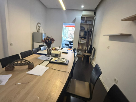 LOCALE IN AFFITTO 80M2 "VASIL SHANTO" 2000 EURO