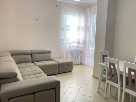 Jepet me qira apartament 1+1 ne Fresk