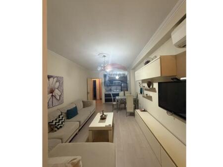 Apartament 2+1+2 me qira tek Myslym Shyri , ish ekspozita