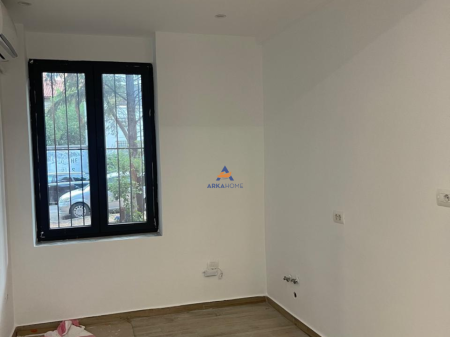 OFFICE FOR RENT 50M2 "STADIUM DINAMO" 700 EURO