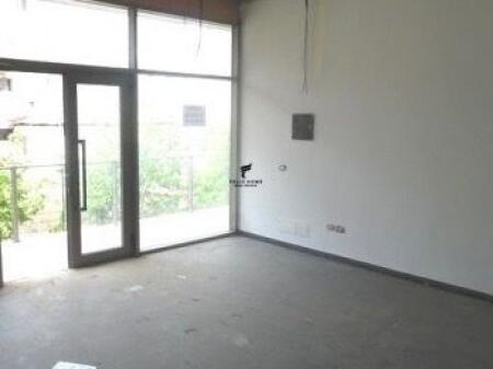 SHOP FOR SALE 120M2 DRY LAKE 228,000 EURO
