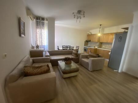2+1,i mobiluar te ueti ne porcelan,cmimi 500 euro