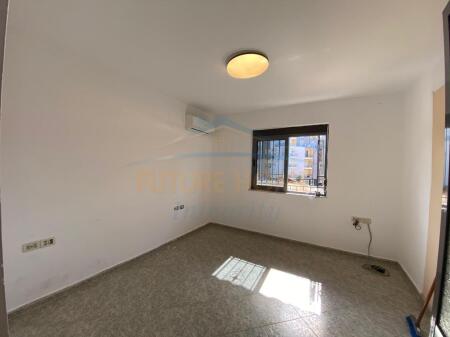 VENDESI APPARTAMENTO 1+1 A ALI DEM