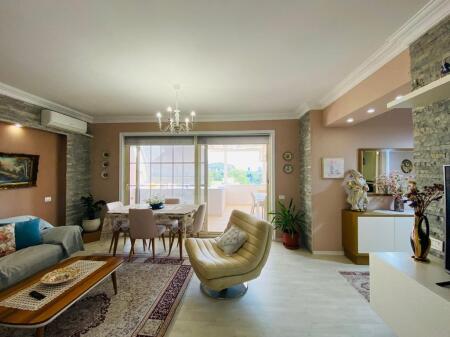 Shitet Apartament 2+1, Durrës.