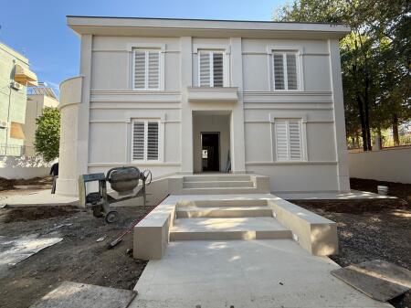 VILE ME QERA 2 KATESHE 700 M2 RRUGA E ELBASANIT 10.000 EURO