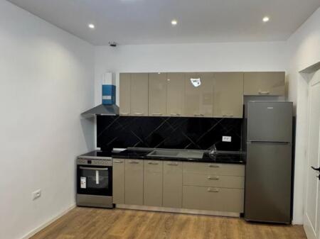 Apartament 2+1 me qira tek Myslym Shyri!
