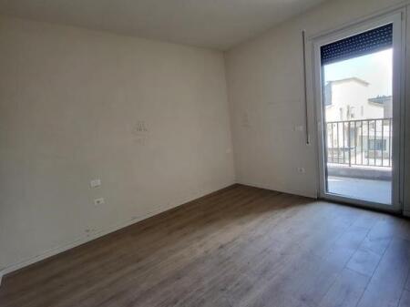 🏢 Zyra me Qira  | Trio Tower, Don Bosko