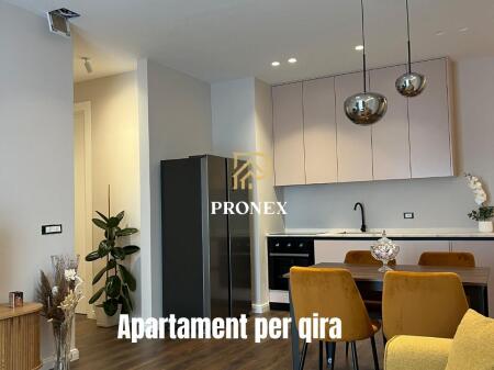Appartamento 2+1 in affitto a Komuna e Parisit