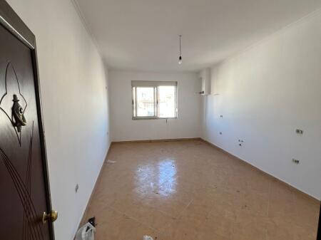 Një mundësi që vjen rrallë — vetëm 890 €/m²!🏠 SHITET SUPER APARTAMENT NË PLAZH DURRËS