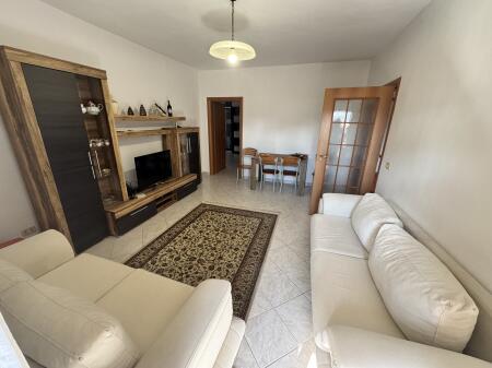 🏠 Apartment for rent 2+1+2 bathrooms + 2 balconies – Qemal Stafa Street, near the Prosecutor's Office
