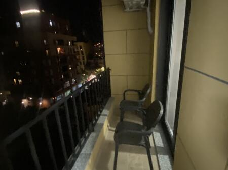1+1, arredato nuovo, vicino alla scuola rossa, 600 euro con parcheggio