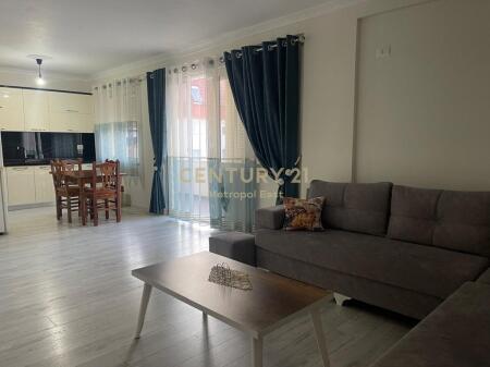 JEPET ME QIRA APARTAMENT 3+1 I MOBILUAR, NE ZONEN E FRESKUT