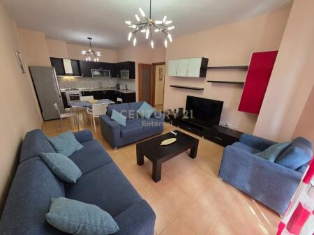 Apartament 2+1 per Qira