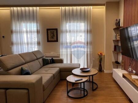 Apartment 2+1+2 For Rent - Qemal Stafa Street