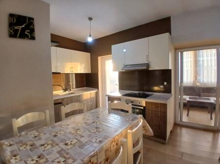 Jepet Me Qera Apartament 2+1+1 Ballkon