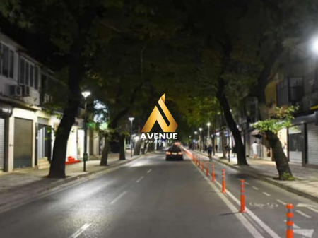 🏢 Jepet me Qira Ambient për Zyrë / Klinikë – Rruga Myslym Shyri, pranë hyrjes së Tregut Çam