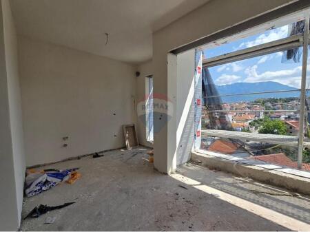 Apartament 1+1 per shitje, Rruga Ali Visha