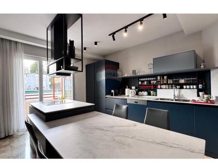 Appartamento - In Affitto - Via 5 Maji, Tirana