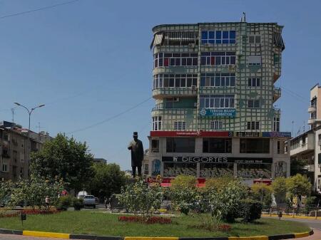 📣 Shitet Biznes Aktiv & Fitimprurës 🏙️ Tiranë – Sheshi “Willson”