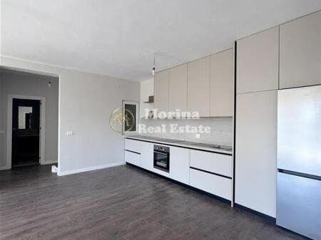 Affitto Appartamento, 2+1+2 “Bulevardi i Ri” 650 Euro/Mese