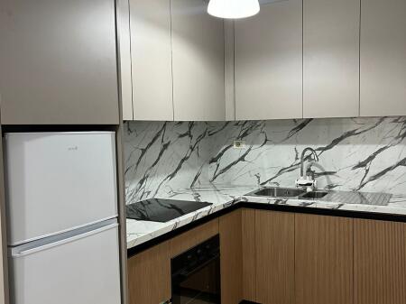 🏢Pak Minuta larg Pallatit me Shigjeta,jepet me qera apartament ,1+1,i mobiluar 50,000Leke     