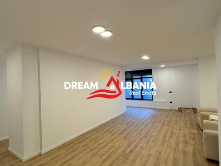 Ambient Komercial/ZYRE me qera ne Myslym Shyr, Prane “Gjykates se Larte”– Tirane (ID 42611365)