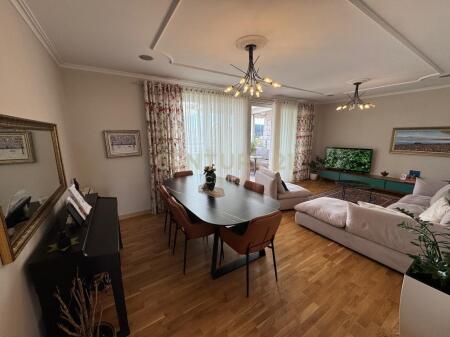 Apartament 3+1+2+Verande per shitje ne zonen e 5-Majit