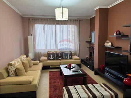 APARTAMENT 3+1+2 PER QIRA TE ZOGU I ZI