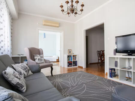 Appartamento In Affitto 2+1+2 A Myslym Shyr (ID B2201528) Tirana