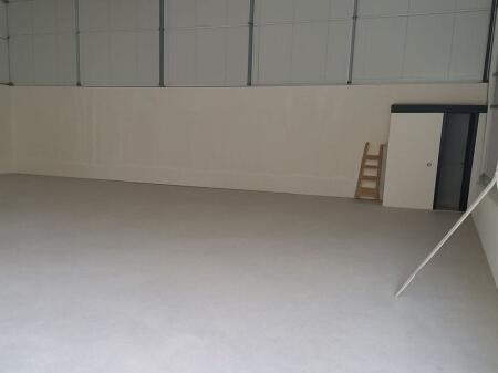 🏭 Warehouse for Rent – Near Top Channel 📍