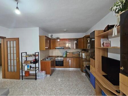 Apartament 1+1 per qira tek Rruga e Bogdaneve!