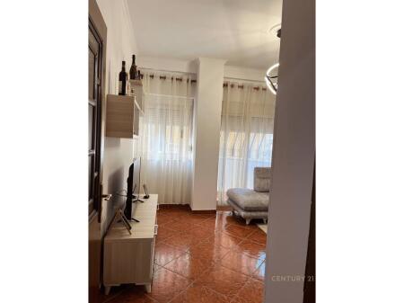 APARTAMENT 2+1 PER QIRA NE XHAMLLIK