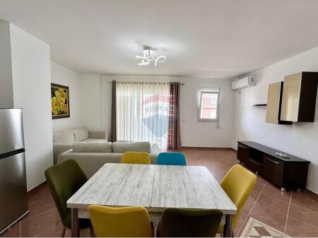 Apartament 2+1 me verande prane Oxhakut !