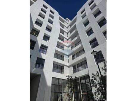 Porcelan, Shitet Apartament 2+1