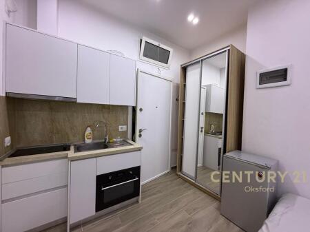JAPIM ME QIRA STUDIO TEK BULEVARDI ZHAN DARK! Cmimi 320 euro,   ID e Pronës: OKS125057