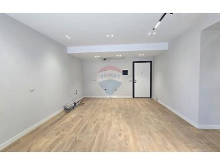 Shitet apartament 1+1 Kodra e Diellit 2