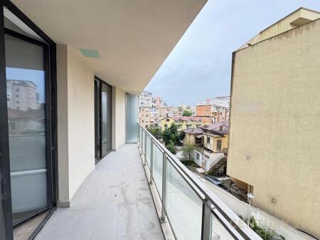 Apartament 1+1 në Golden Tower, 🌟 Rruga “Mine Peza”