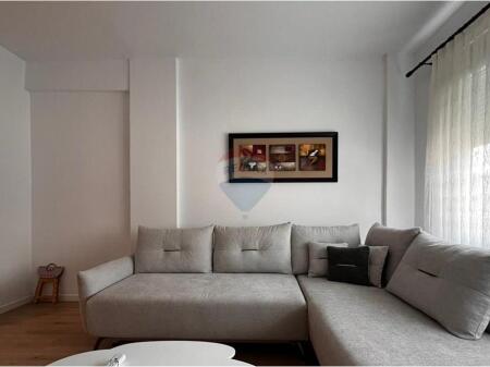 Apartament 1+1 me qira te Garda!